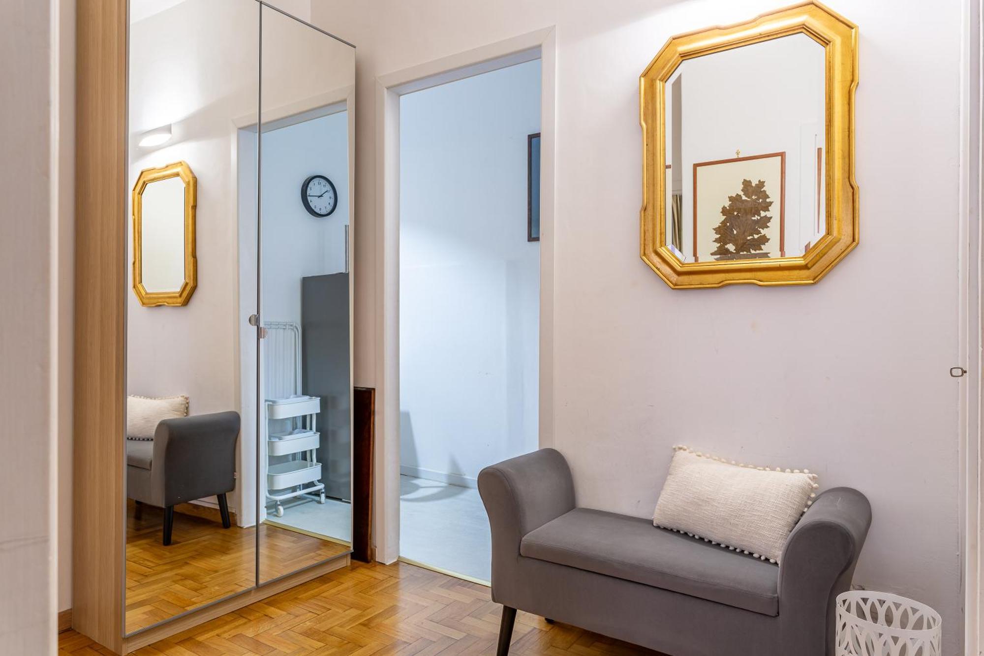 Iflat Colosseo Prestige Apartment *